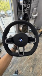 M-руль BMW X5 G05 LCI с подрулевыми лепестками — изображение 2